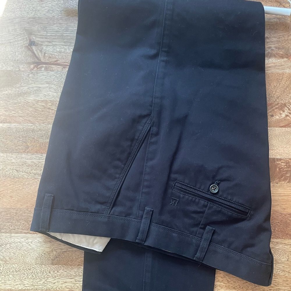 Haggar Iron-Free Premium Khaki™ Slim/Straight Fit Flat-Front dress Pants Black